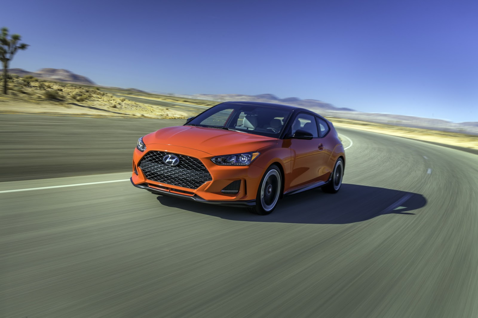 Hyundai Veloster 2018 (68)