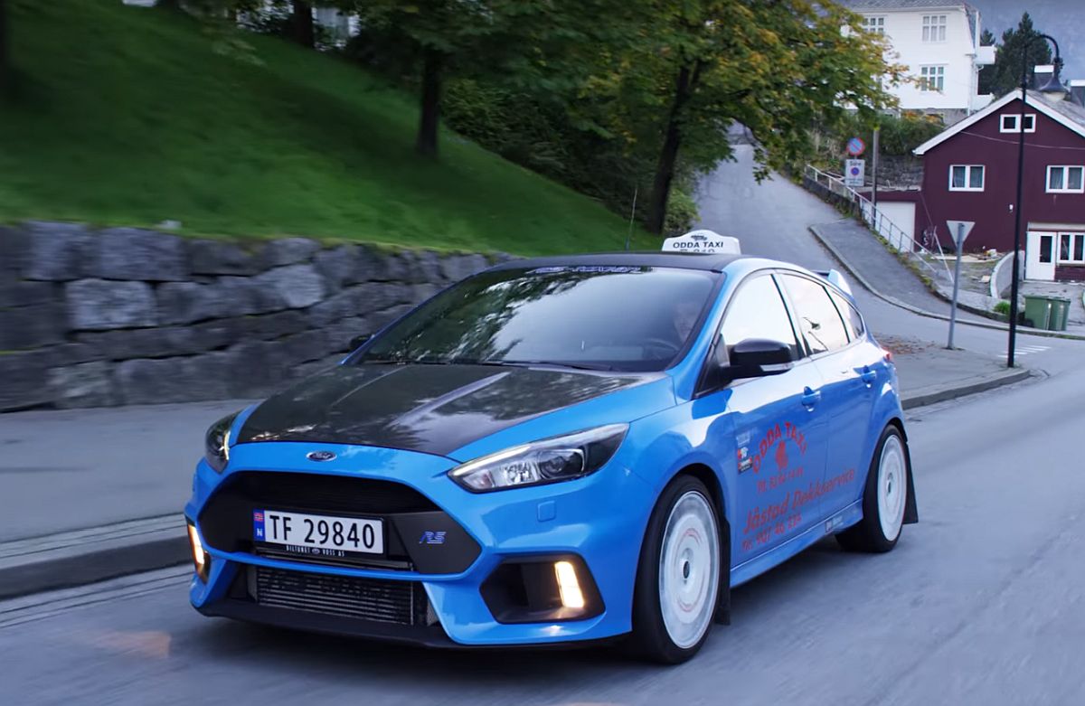 focus rs taxi (3)