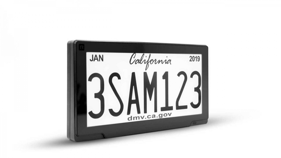 rplate-pro-digital-license-plate-1-960×600