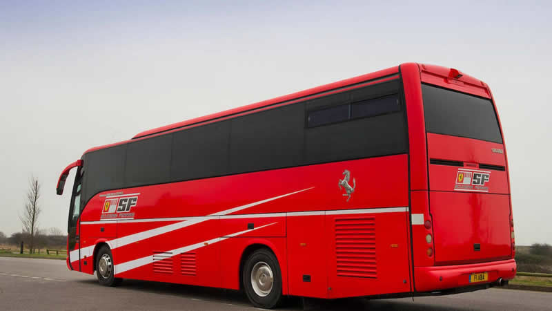 Ferrari_Bus3