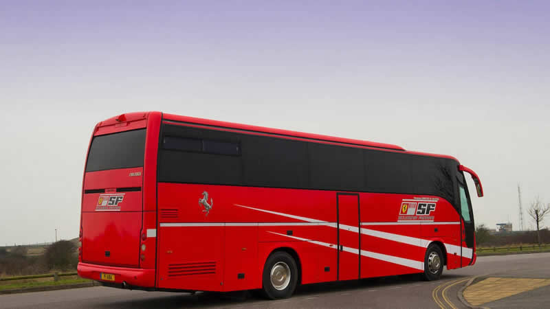Ferrari_Bus5