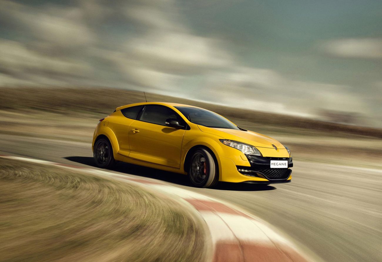 Renault-Megane_RS-2010-1600-02