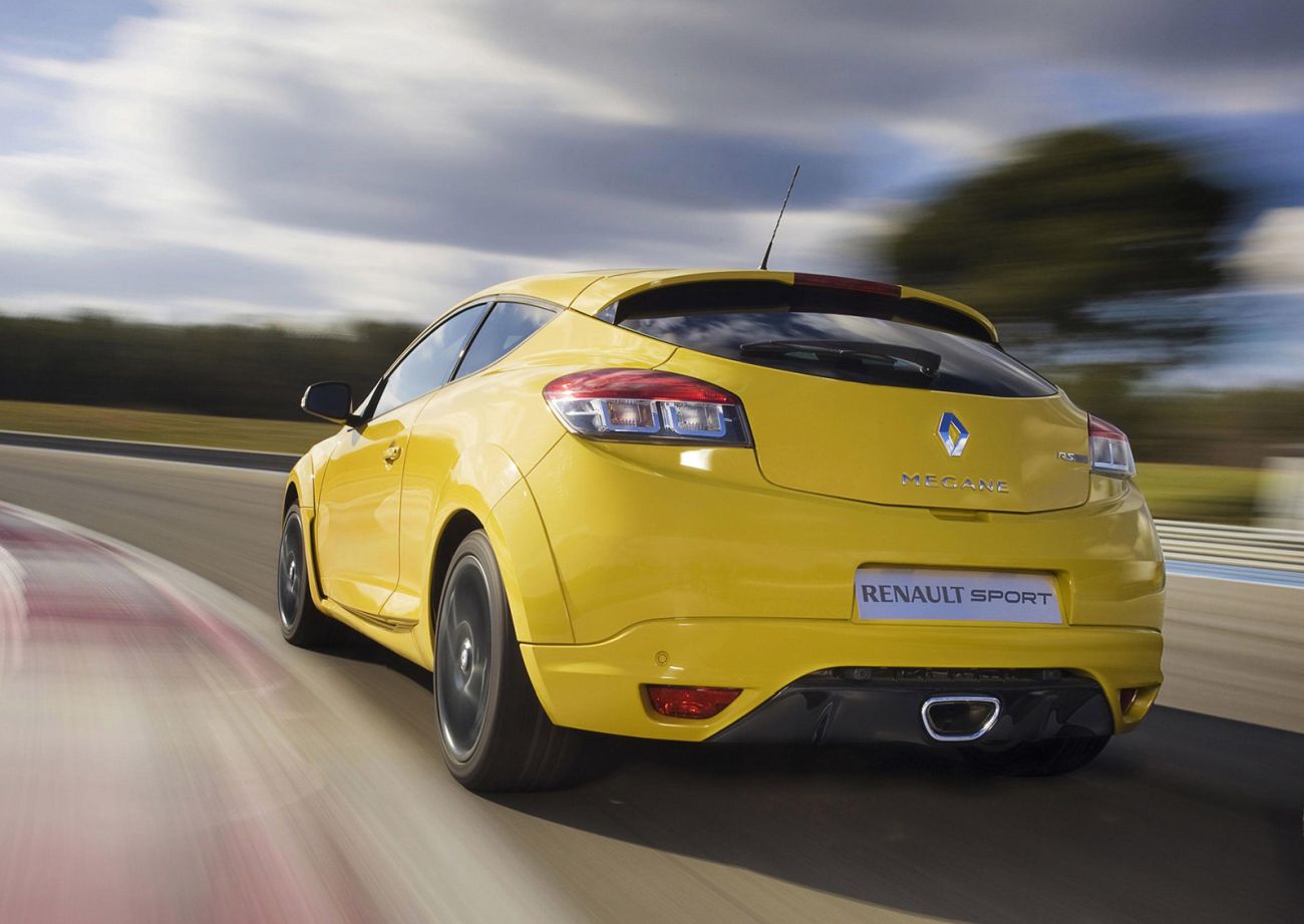 Renault-Megane_RS-2010-1600-0d (1)