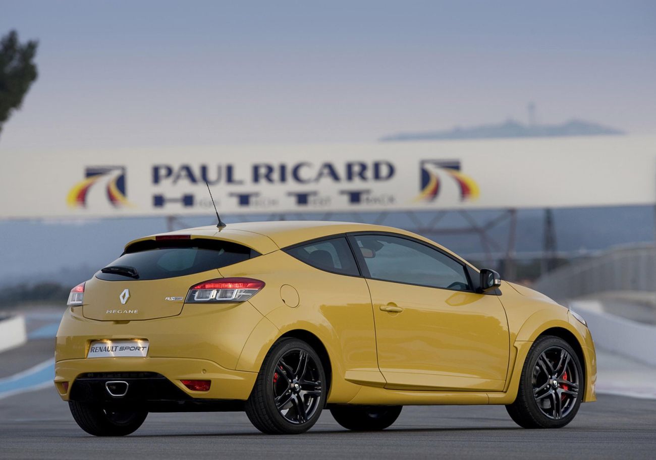 Renault-Megane_RS-2010-1600-0f