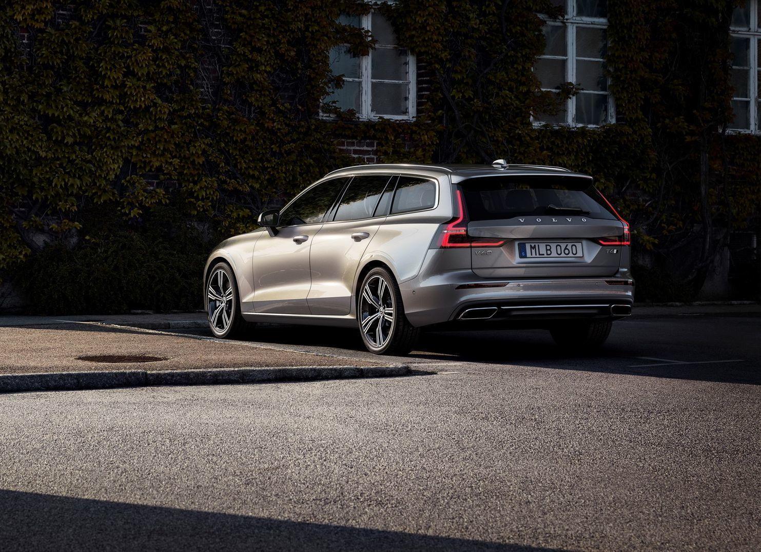 New Volvo V60 exterior