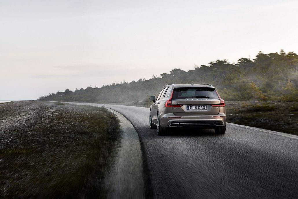 New Volvo V60 exterior