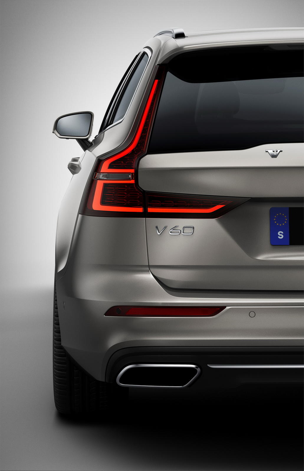 New Volvo V60 exterior