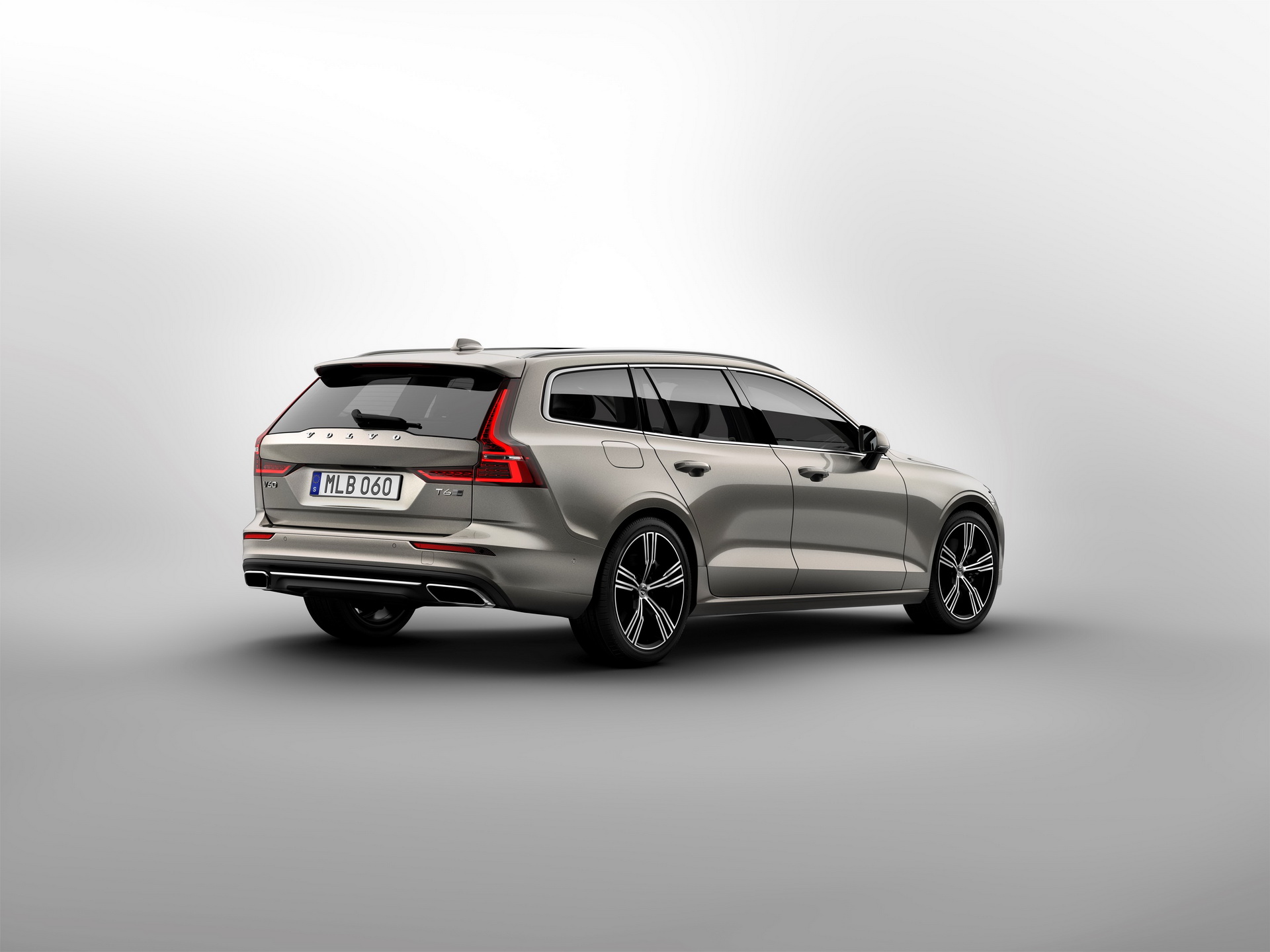 New Volvo V60 exterior