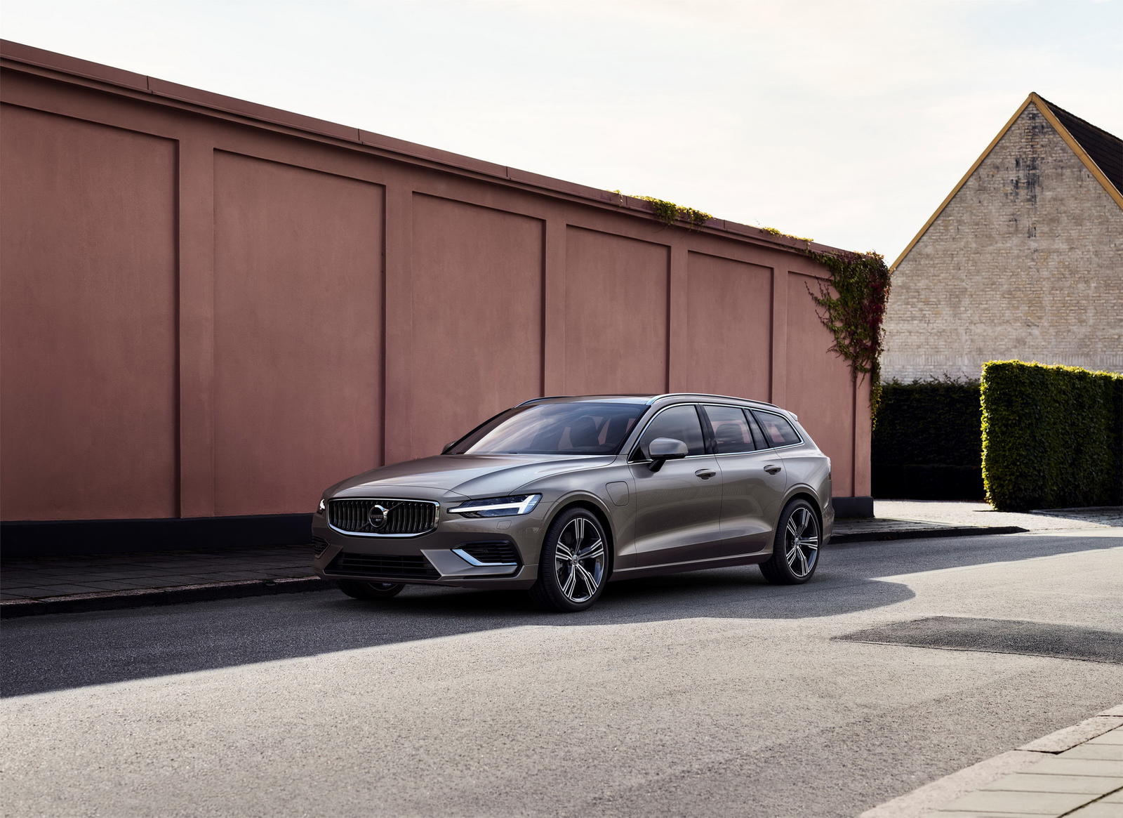 New Volvo V60 exterior