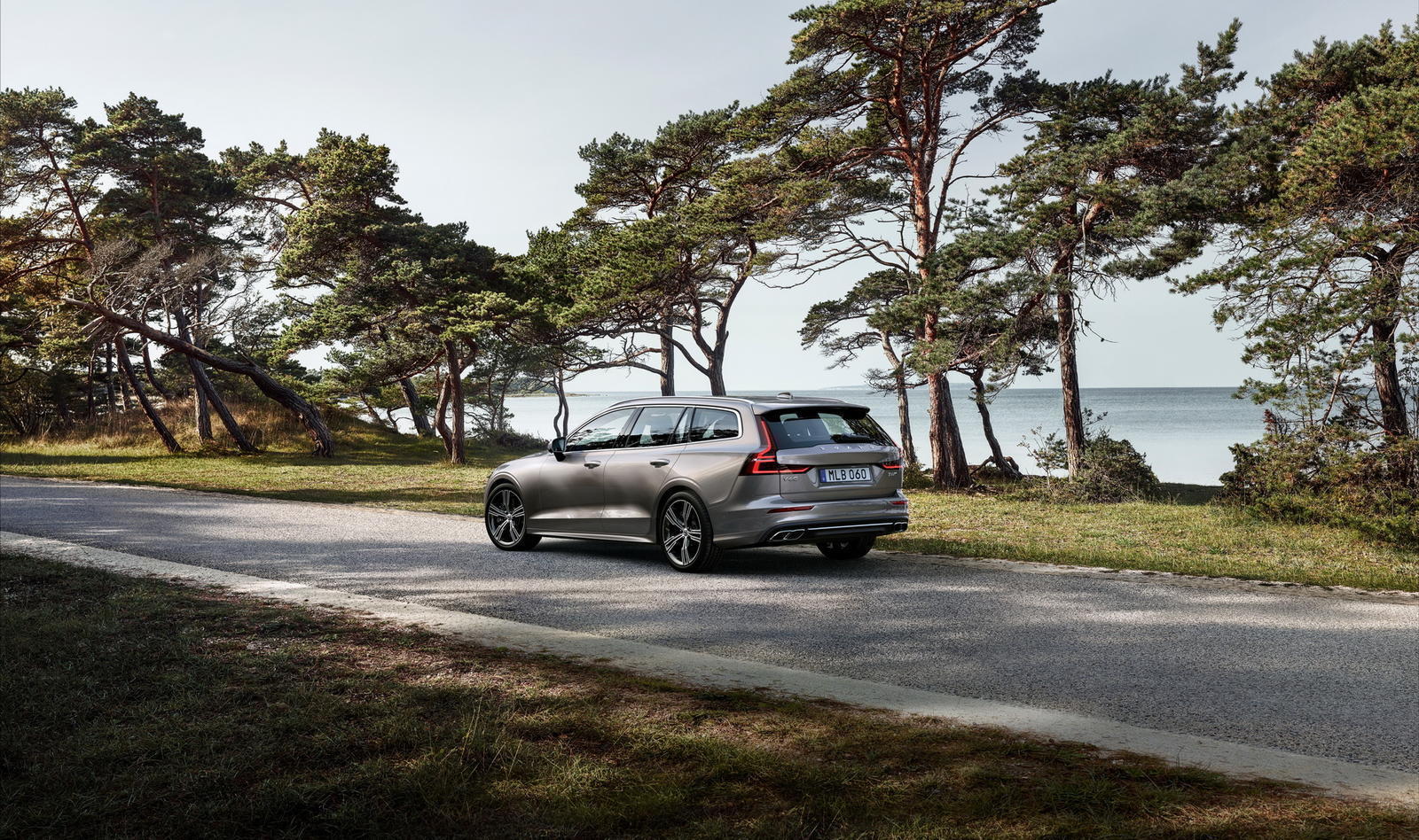 New Volvo V60 exterior