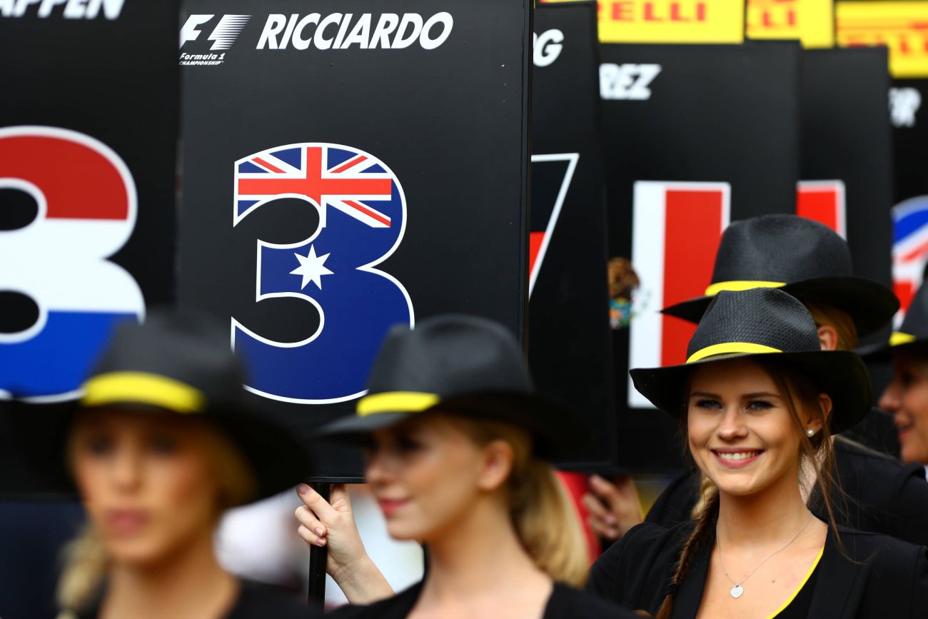 grid girls (12)