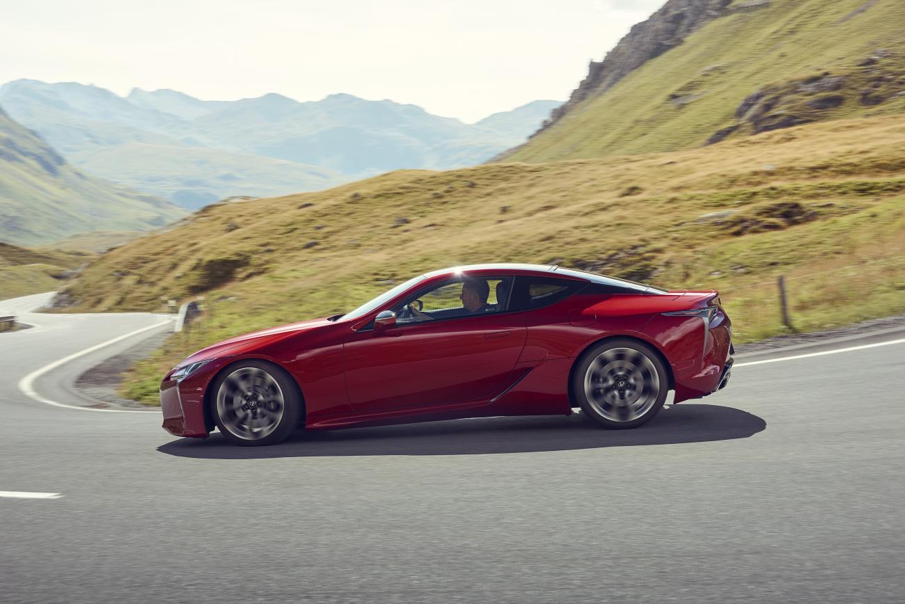 lexus-lc500-dynamic-014