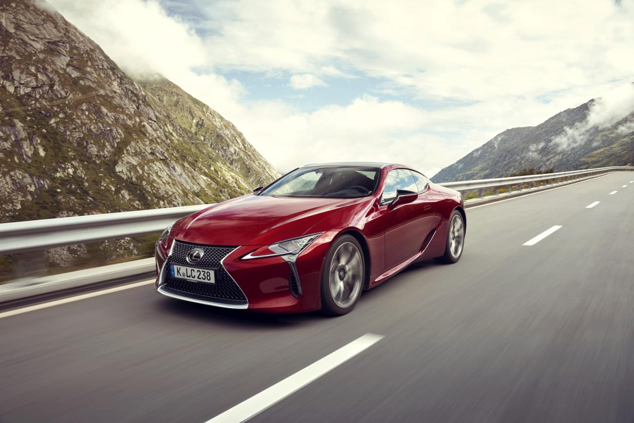 lexus-lc500-dynamic-019