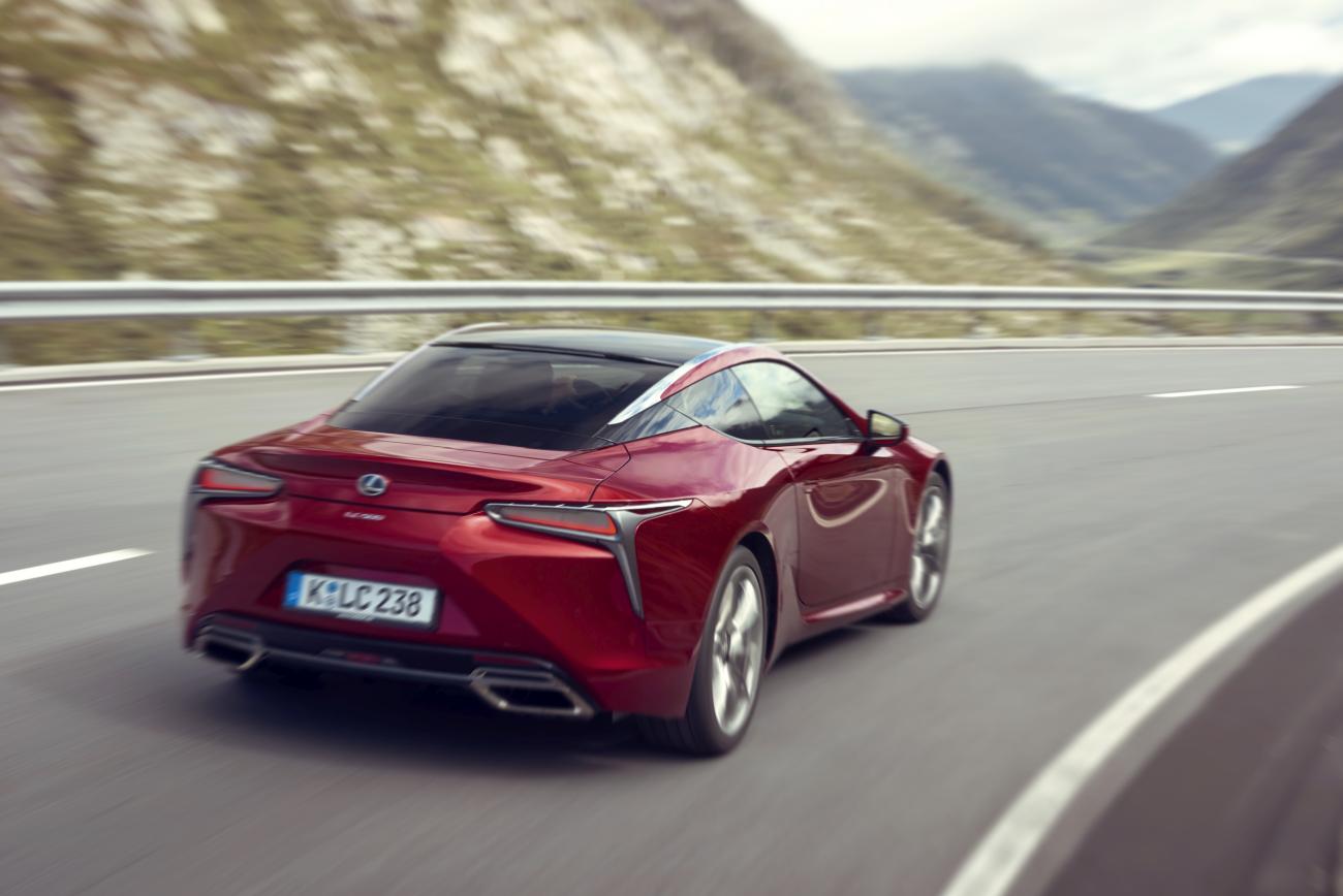 lexus-lc500-dynamic-023