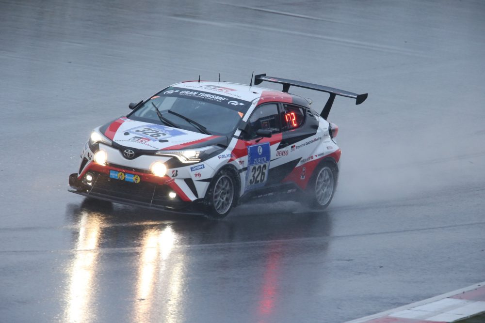 toyota_c-hr_-_24h_nurburgring_3