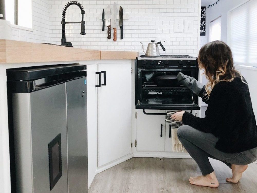 12d0e54c-93f6-49be-aa47-a567d28f3bdb