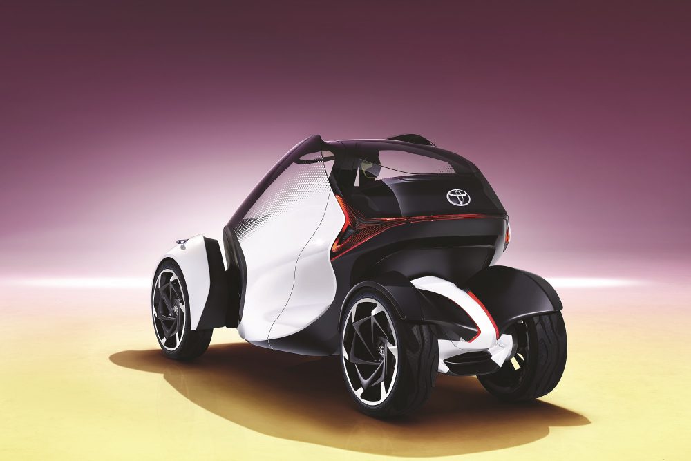 2017-toyota-concept-i-tril-static-05