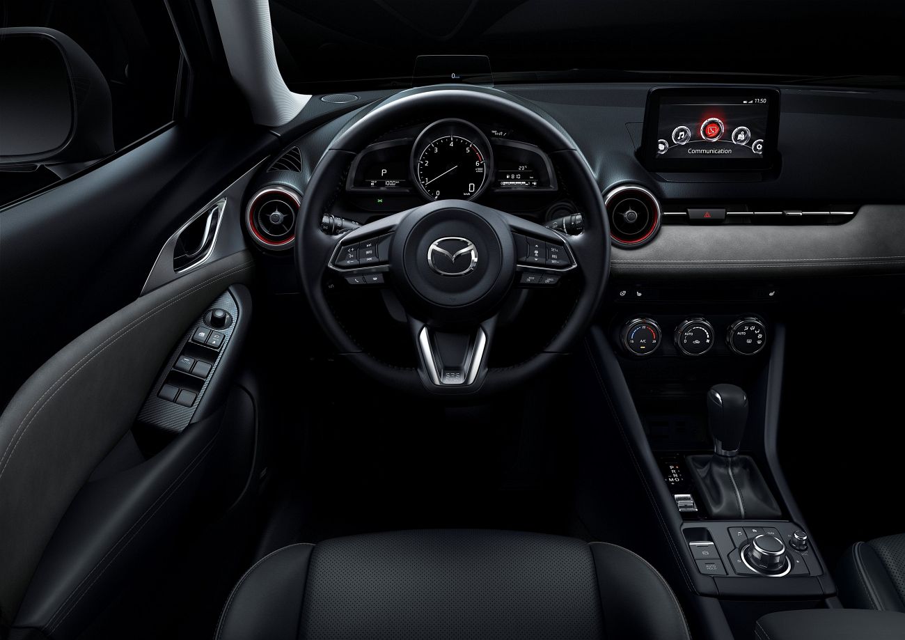 2018-Mazda_CX-3_New-York-Auto-Show-2018_Interior_2