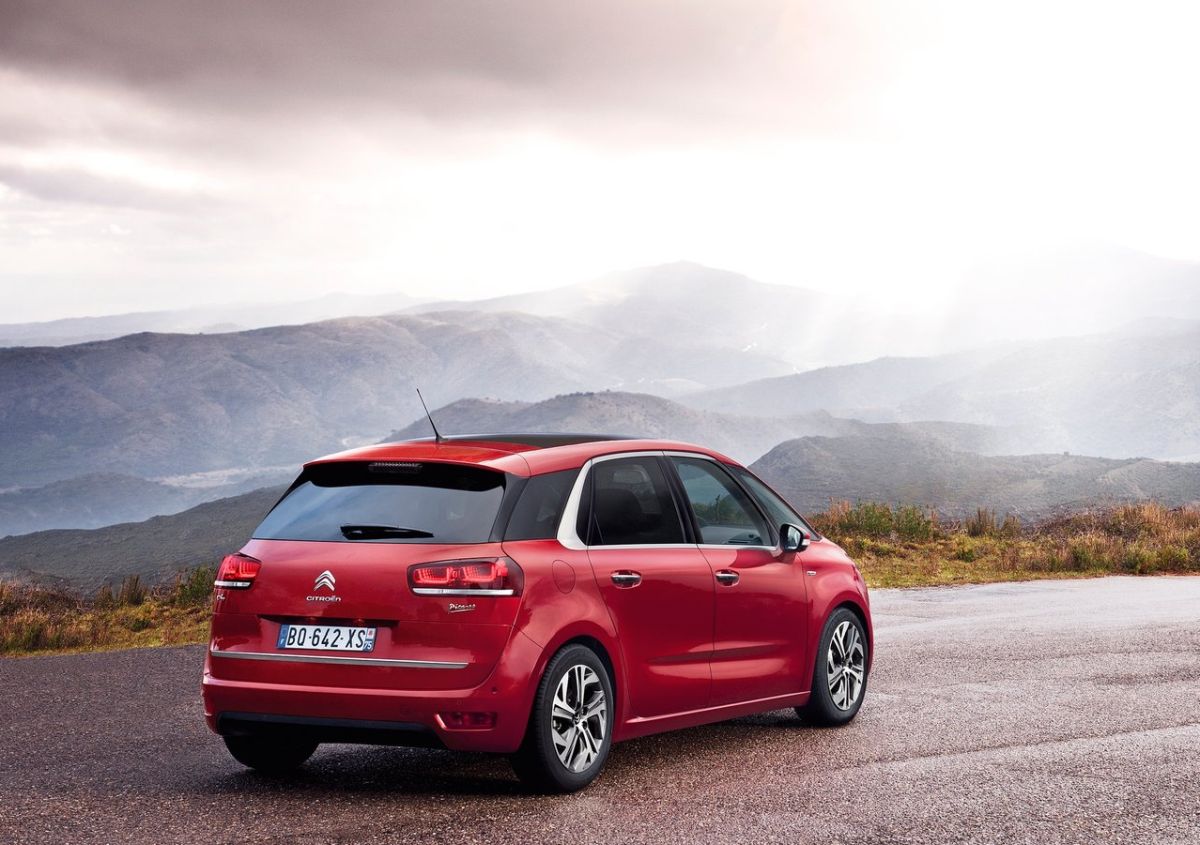 Citroen-C4_Picasso-2014-1280-13