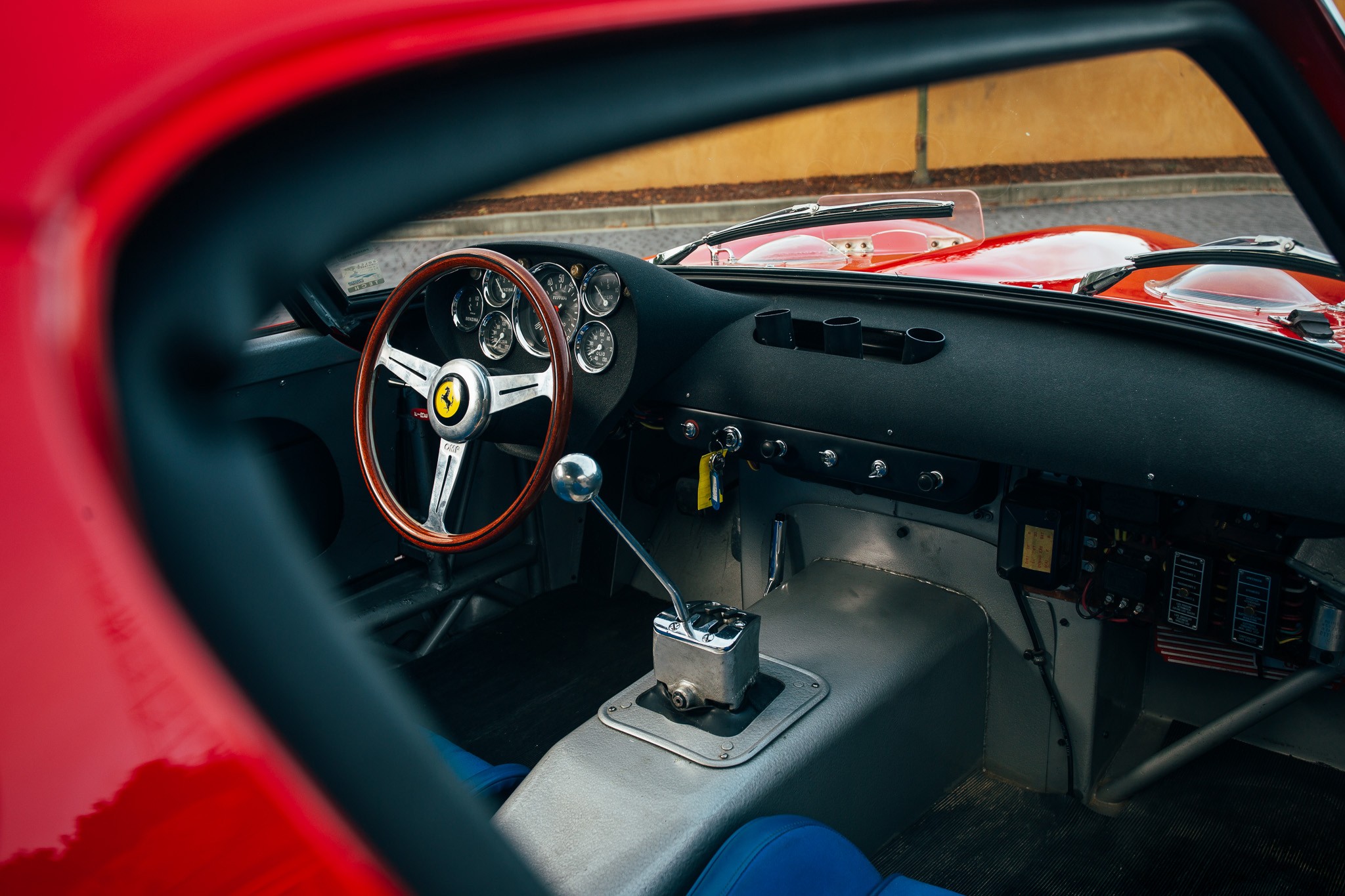 FERRARI-250-GTO-5526_2