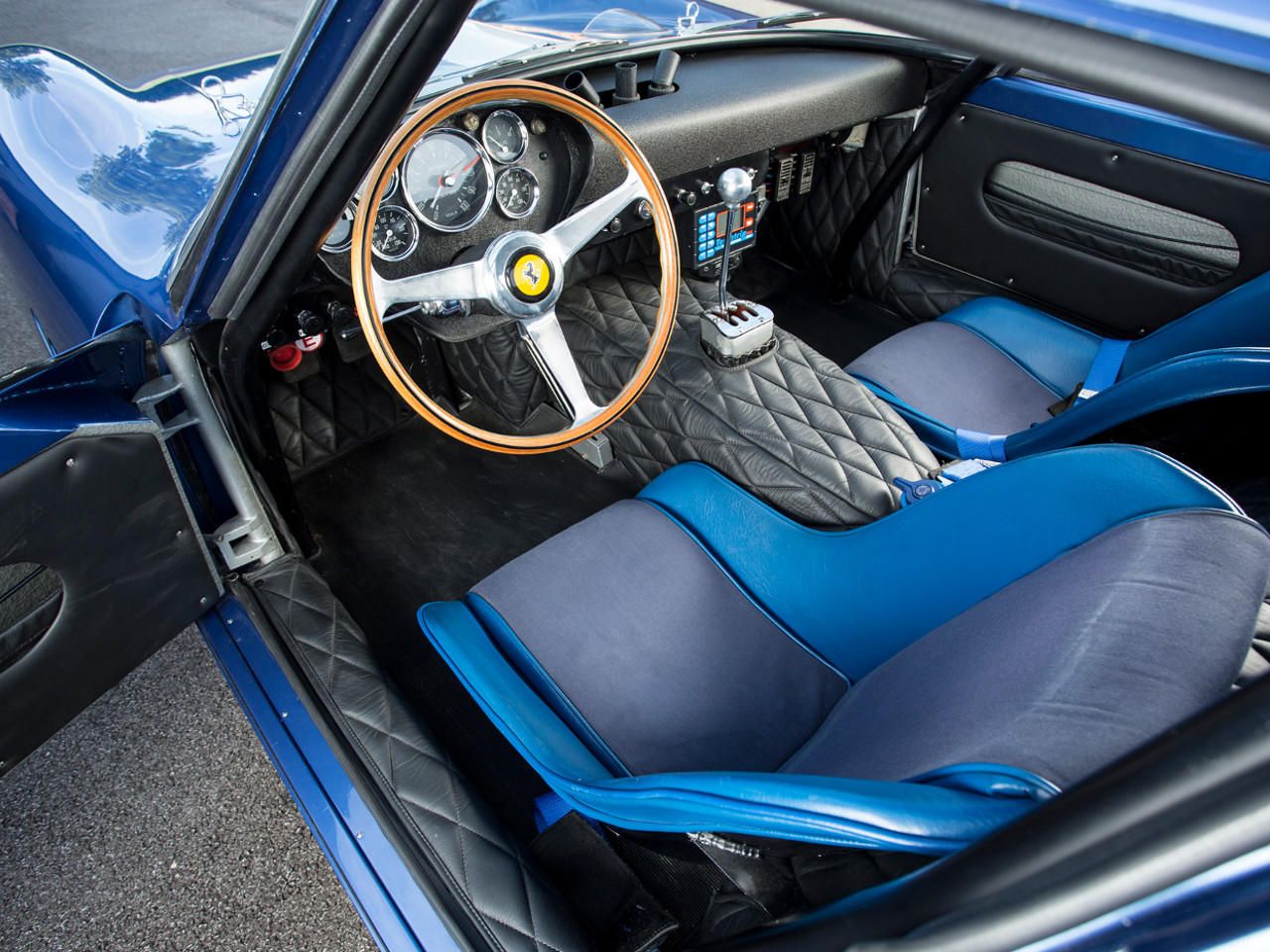 Ferrari-250-GTO-most-expensive-car-ever-sold-10