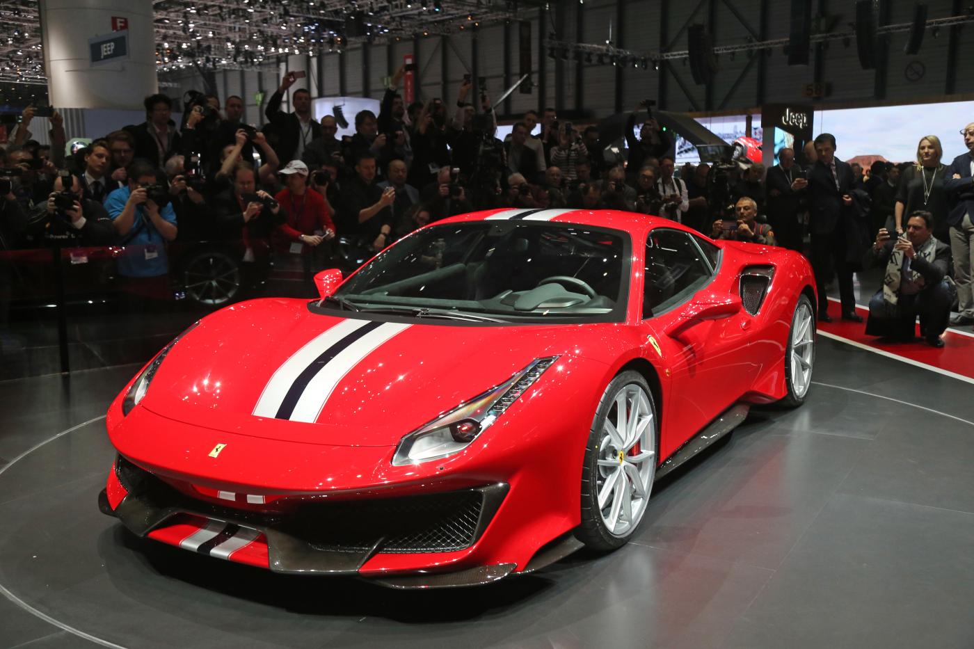 Ferrari 488 Pista (8)