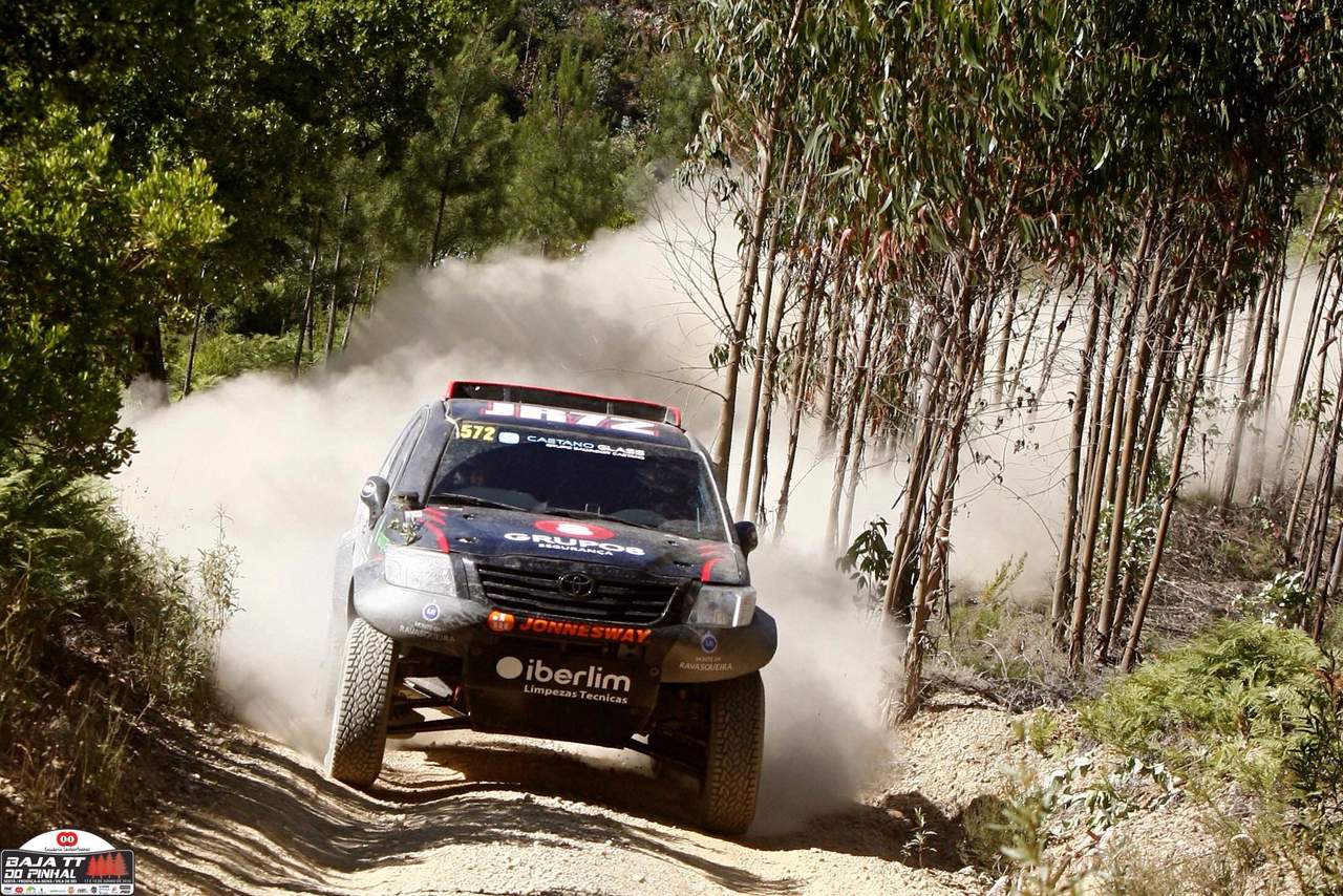 João Ramos (Toyota Hilux) 1.º clas Baja Loule 2017 (1)_Easy-Resize.com (1)