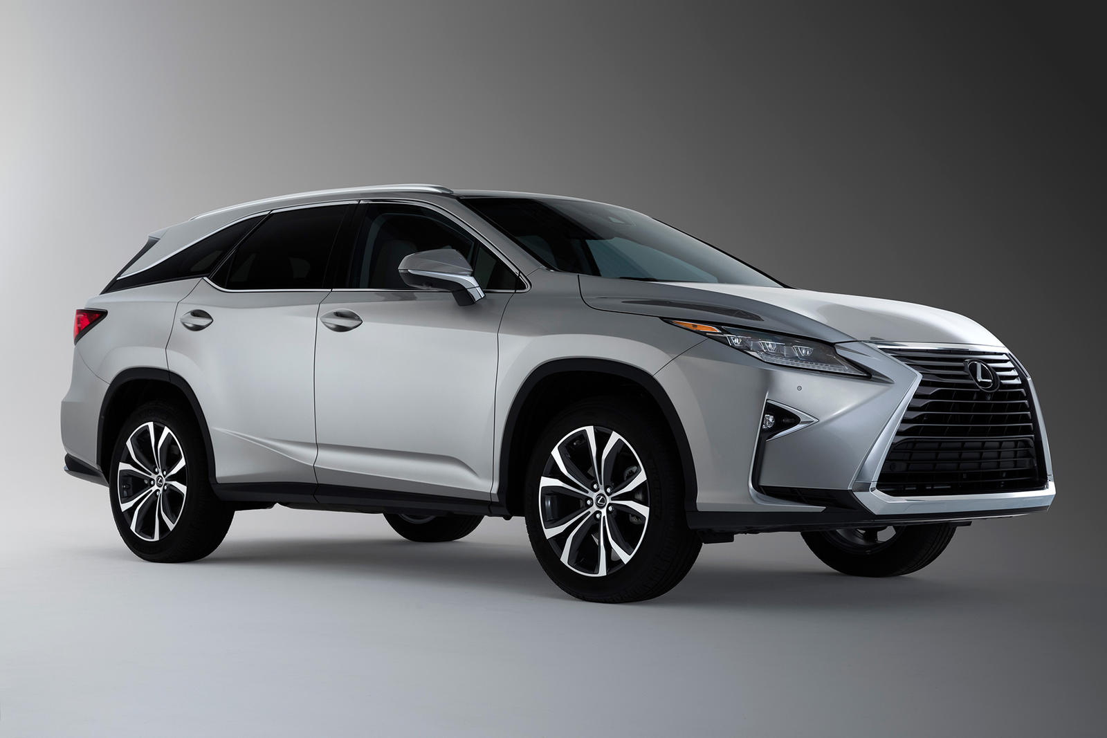 Lexus RX L 2018 (1)