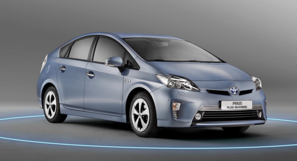 Prius-PHEV-635-960×600