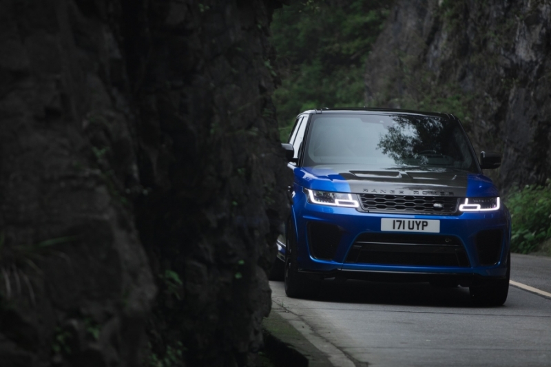 Range-Rover-Sport-SVR-1-Tianmen-960×600