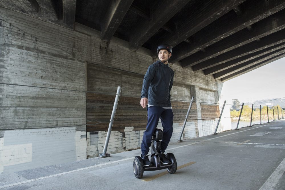 Self-balancing transporter