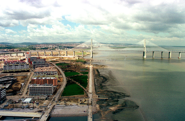 Expo98, vista sobre parque-expo e ponte Vasco da Gama.Foto:GRS