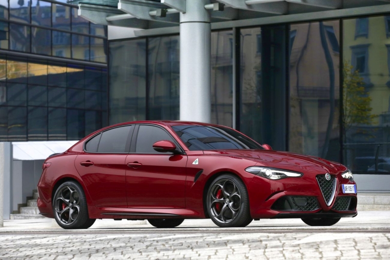 160510_Alfa-Romeo_Giulia-Quadrifoglio_01