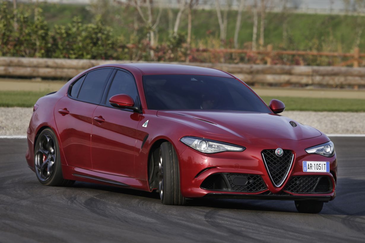 160510_Alfa-Romeo_Giulia-Quadrifoglio_06