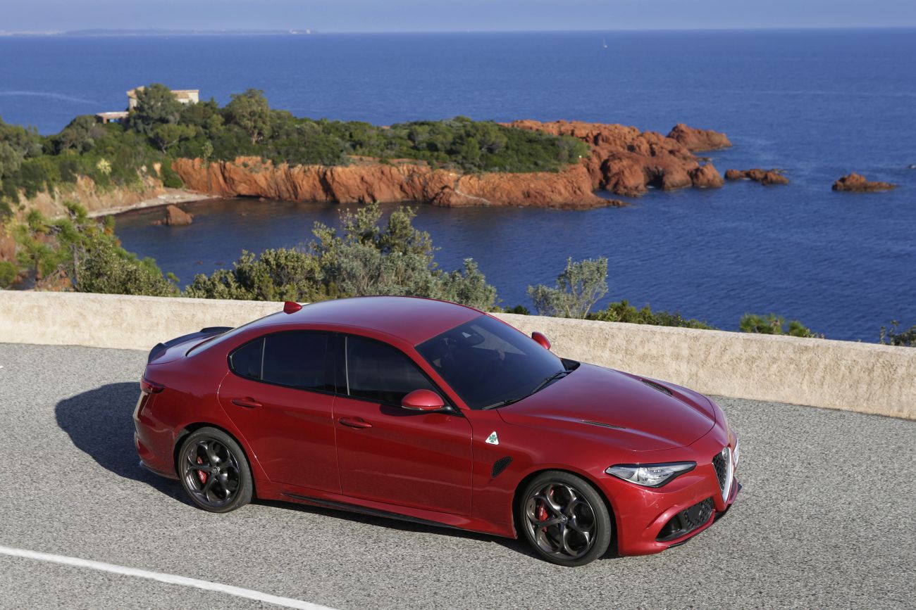 160510_Alfa-Romeo_Giulia-Quadrifoglio_10