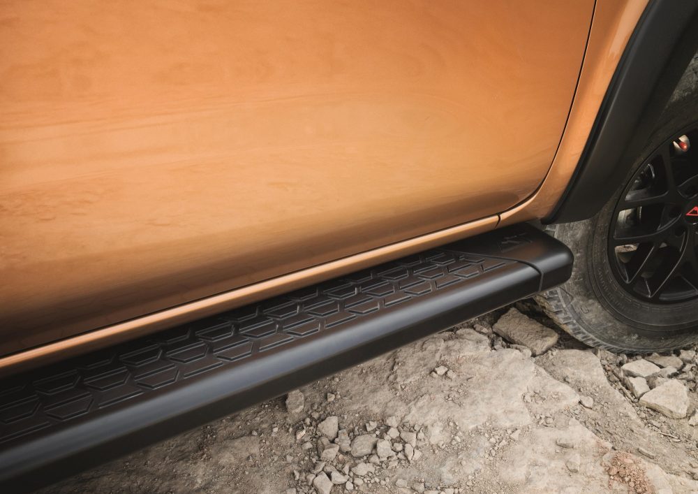 18TDIEULHD_NAVARA-SV_LEAFLET_004