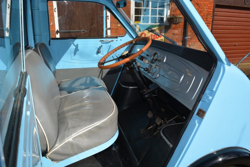 1956 DKW Auto Union F89 Schnellaster interior