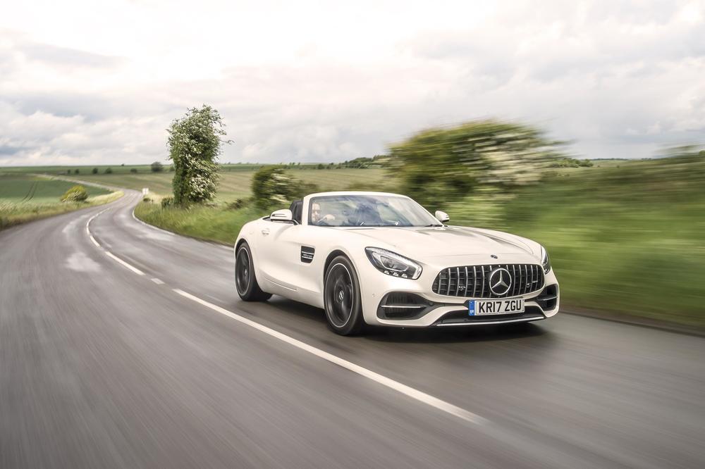 8 Mercedes-AMG-GT-Roadster-