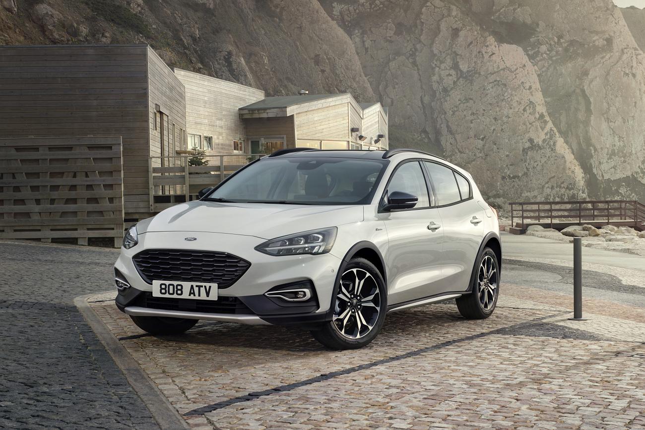 FORD 2018 FOCUS ACTIVE