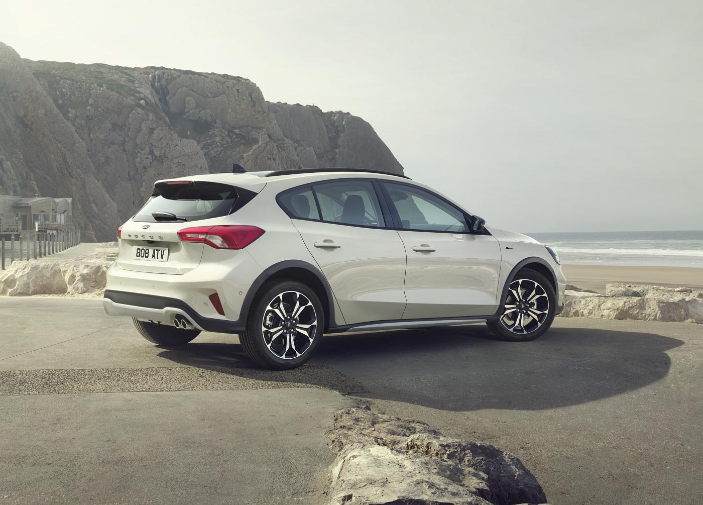 FORD 2018 FOCUS ACTIVE