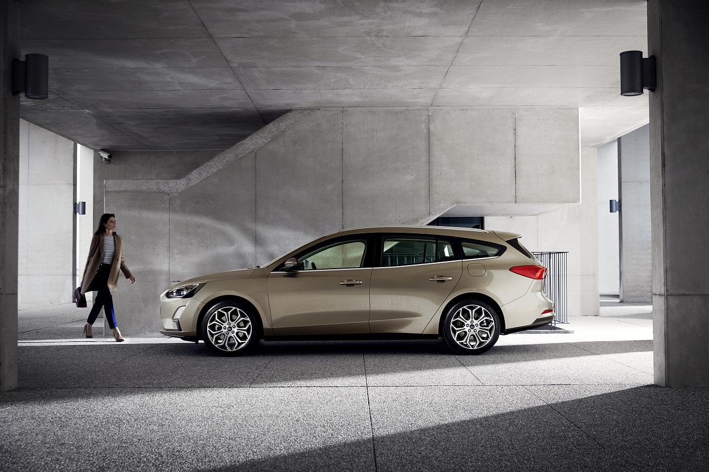FORD 2018 FOCUS TITANIUM