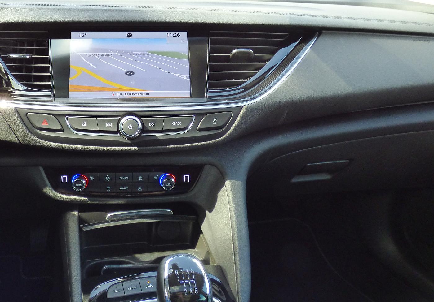 Opel Insignia CT PJ (12)