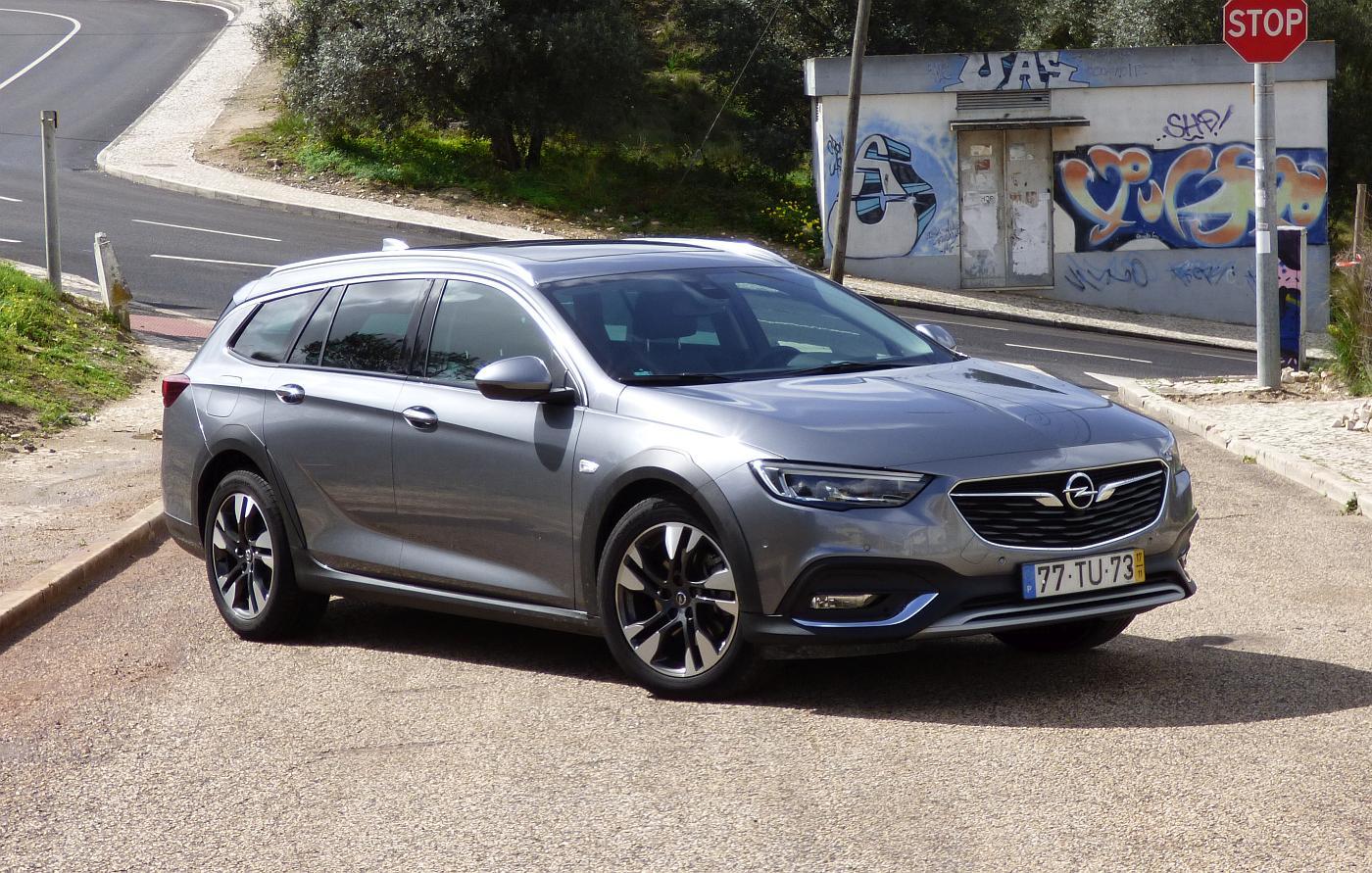 Opel Insignia CT PJ (13)