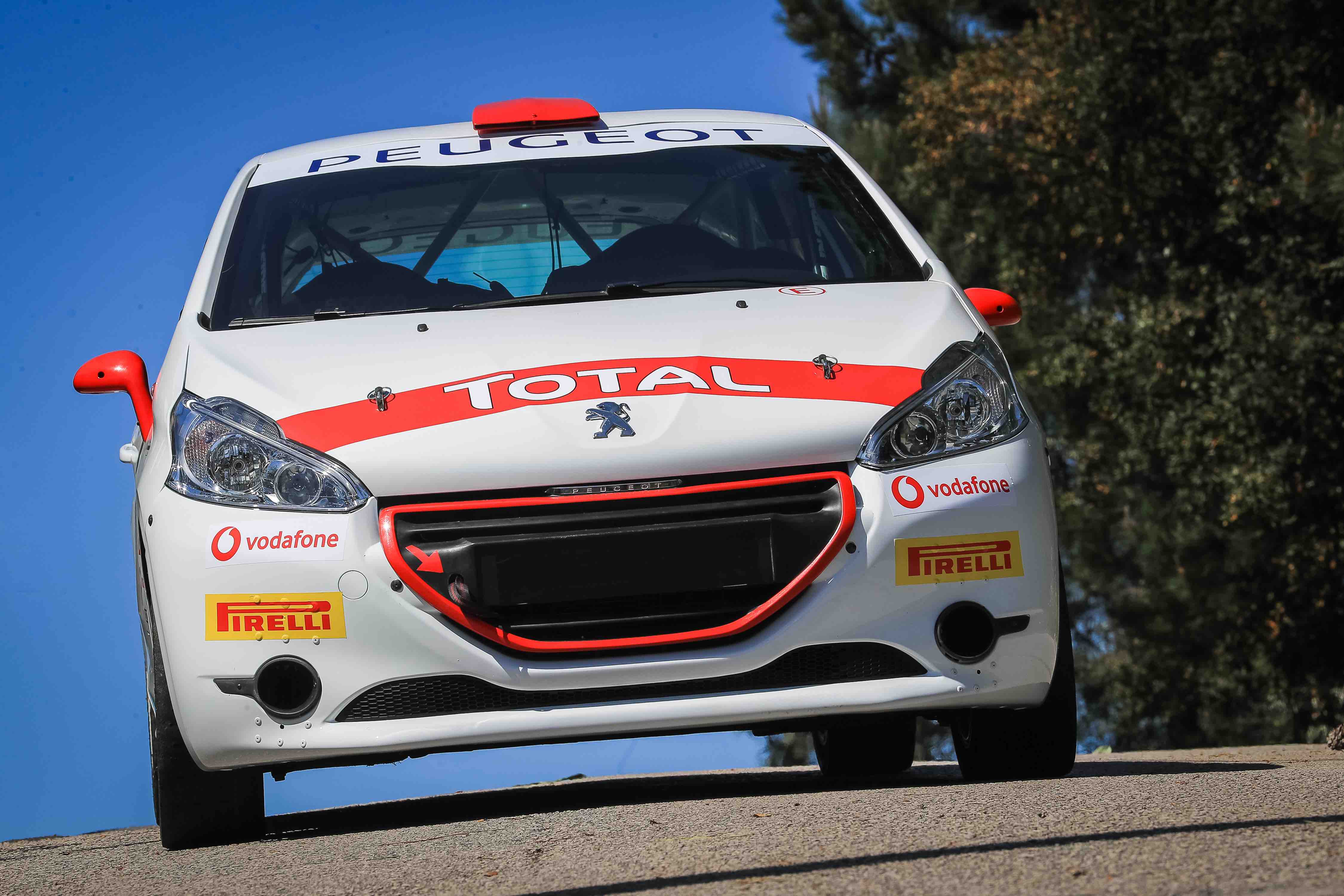 Peugeot 208 R2 Peugeot Cup (1)