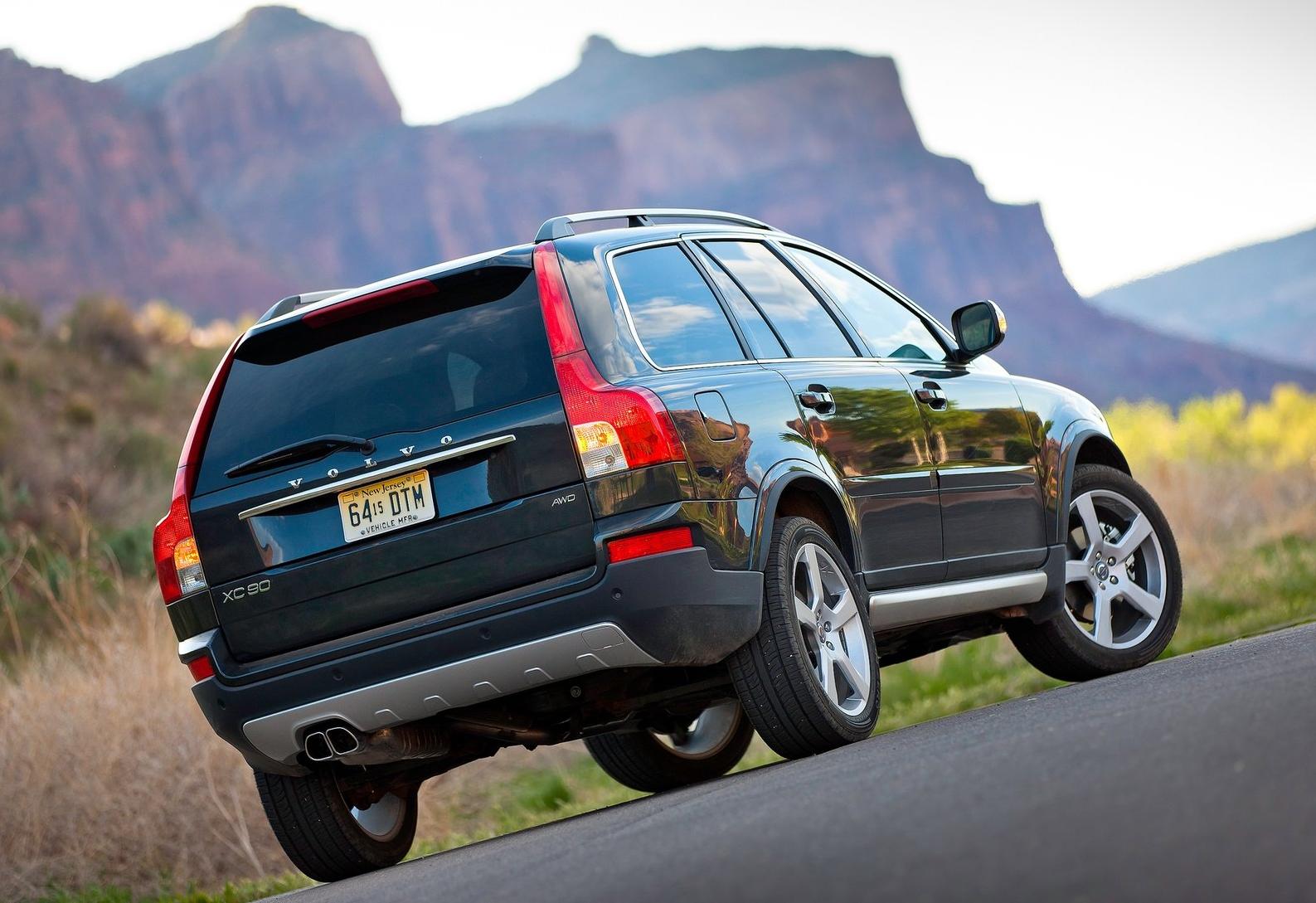 Volvo-XC90-2011-1600-2a