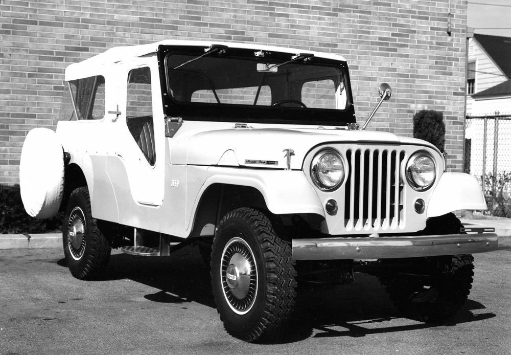 2018-Jeep-History-1960s-Pillar-CJ-5A-Cj-6A-Tuxedo-Park.jpg.image.1000