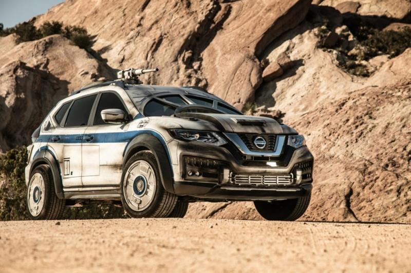 Nissan___Rogue_____Star_Wars_themed_show_vehicle_10
