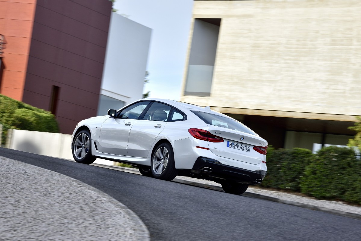 P90281549_highRes_bmw-6-series-gran-tu