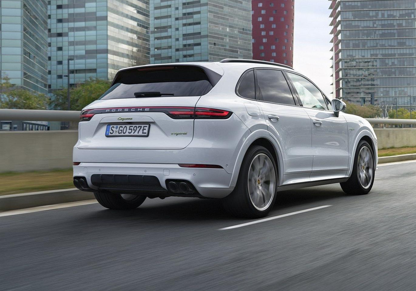 Porsche-Cayenne-E-Hybrid-5