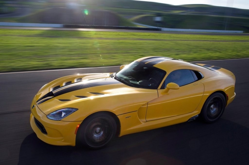 SRT-Viper-2013-2-1024×738